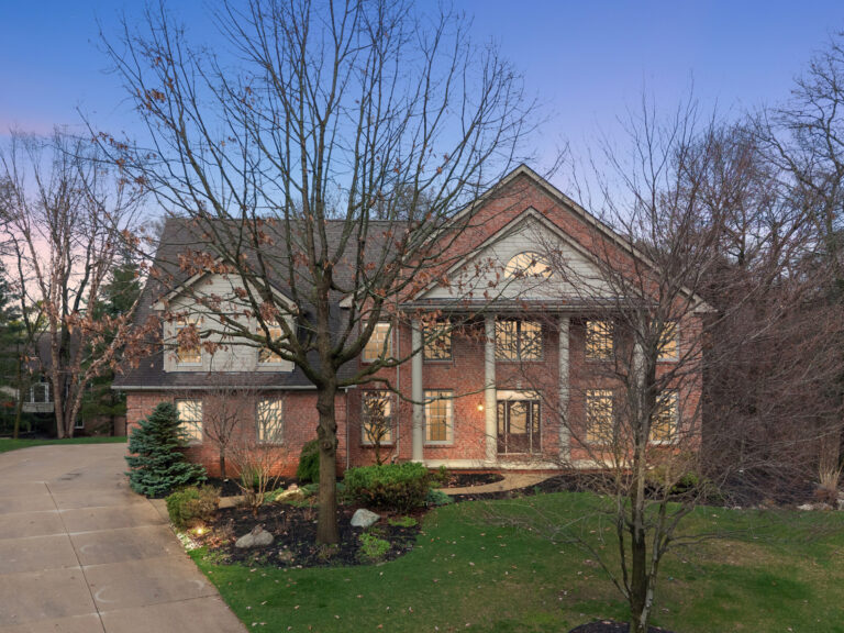 NEW ON MARKET! 1562 Eagle Trail, Oxford, MI