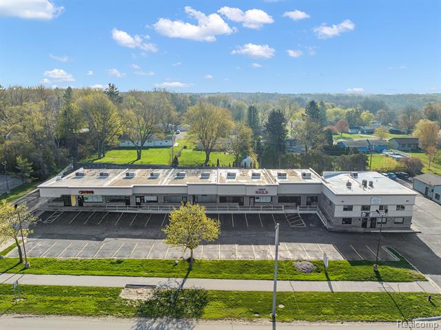 2661 S Lapeer Road # 205, Lake Orion Vlg, MI, 48360