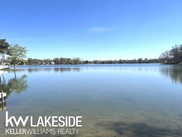 1576 Bayview St Street, Lake Orion, Michigan MI