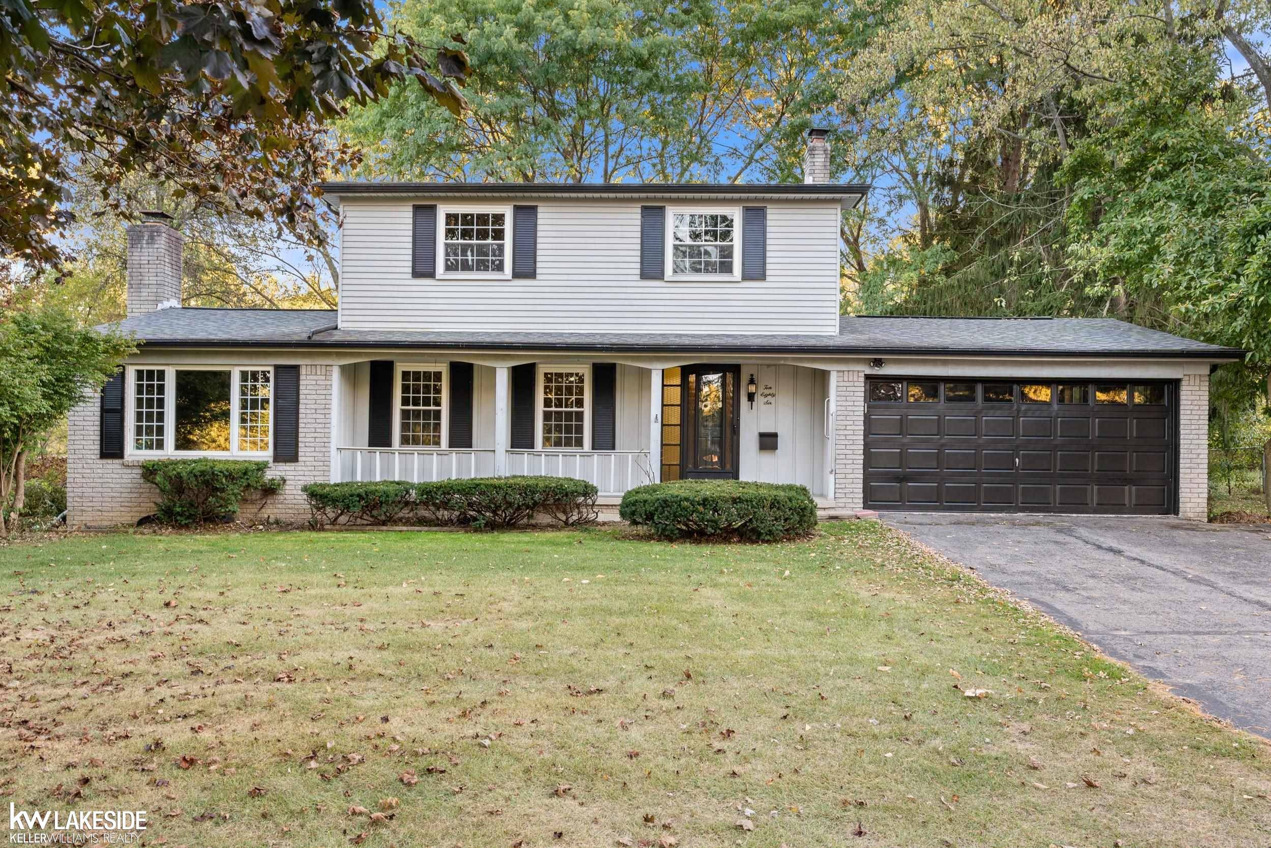 Homes for sale - 1086 E Silverbell RD, Orion Twp, MI 48360 