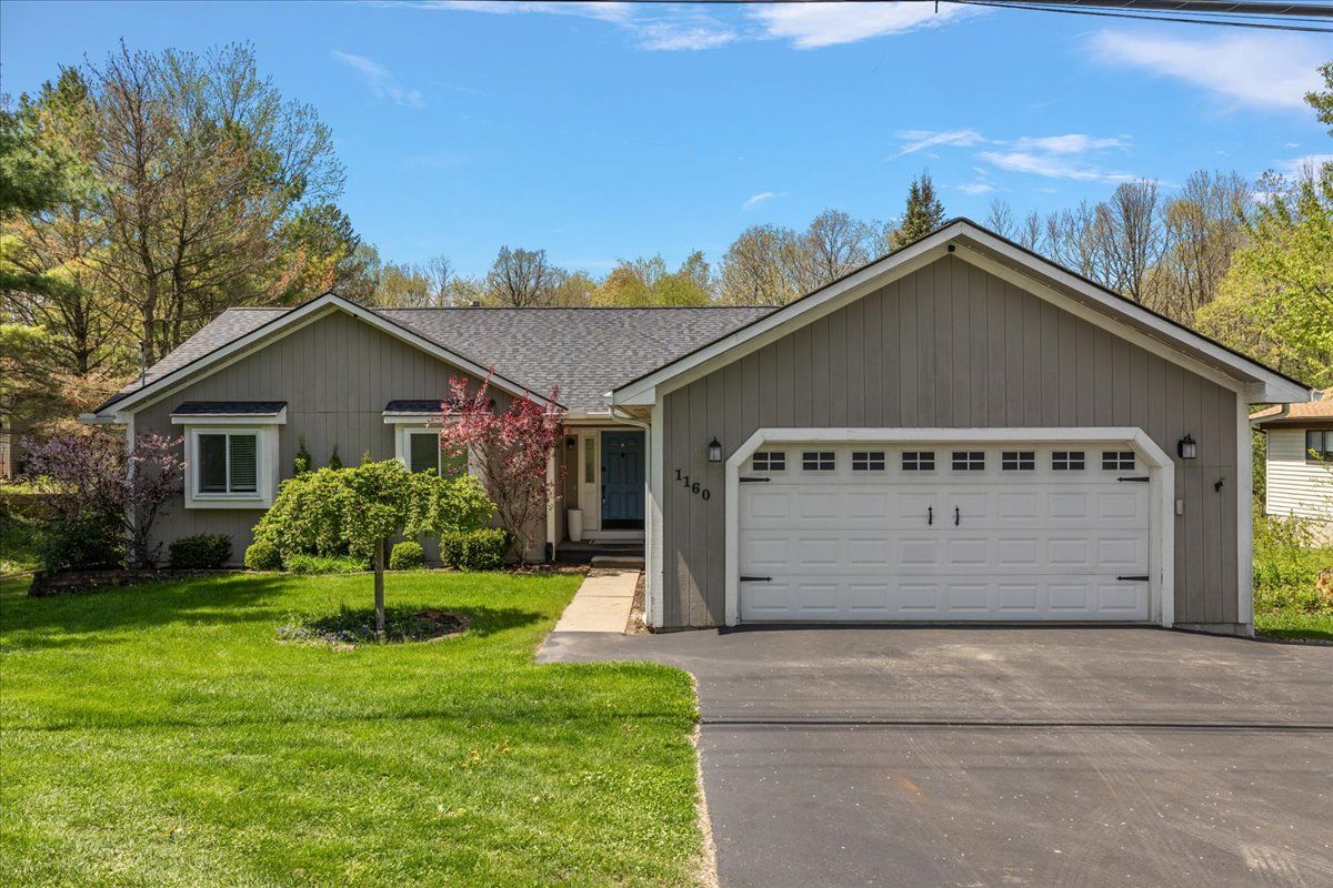 1160 S Baldwin Road, Orion Twp, MI, 48360