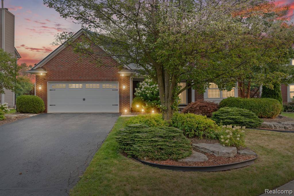 Homes for sale - 1228 Parkland Road, Lake Orion Vlg, MI 48360 