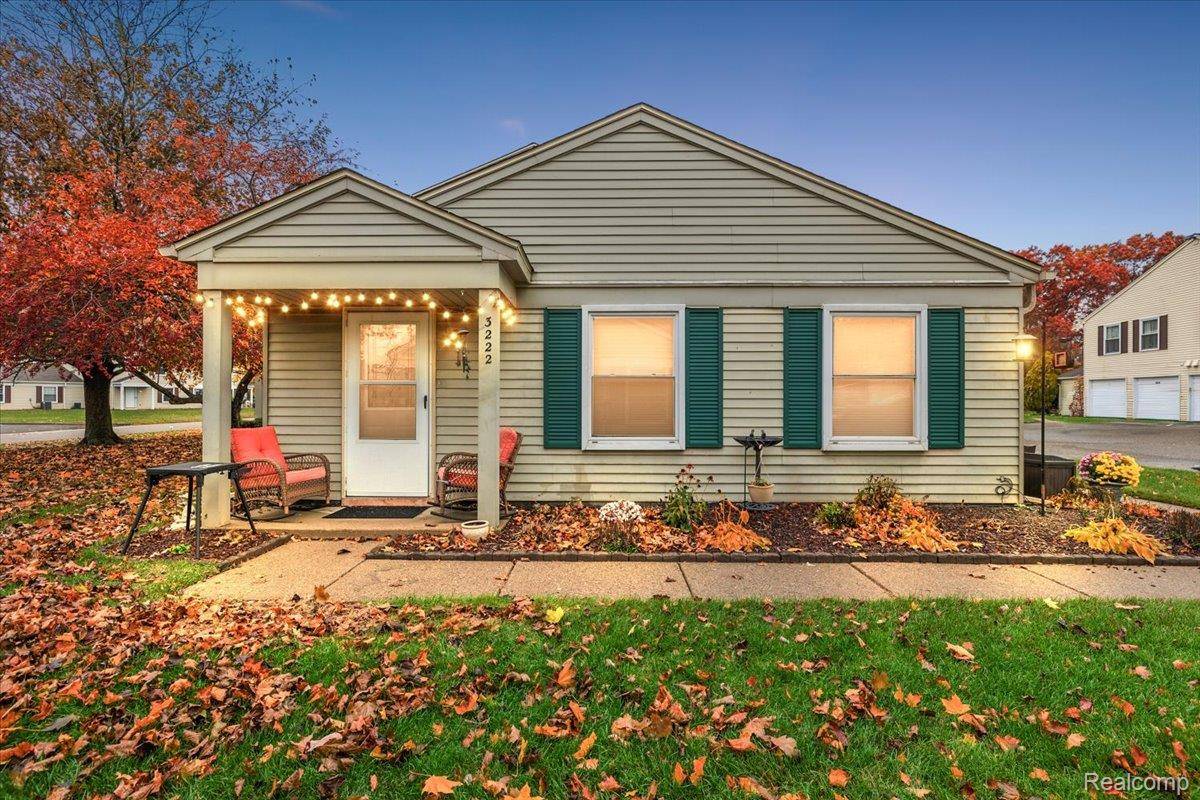 Homes for sale - 3222 Birchcreek CT, Lake Orion, MI 48360 