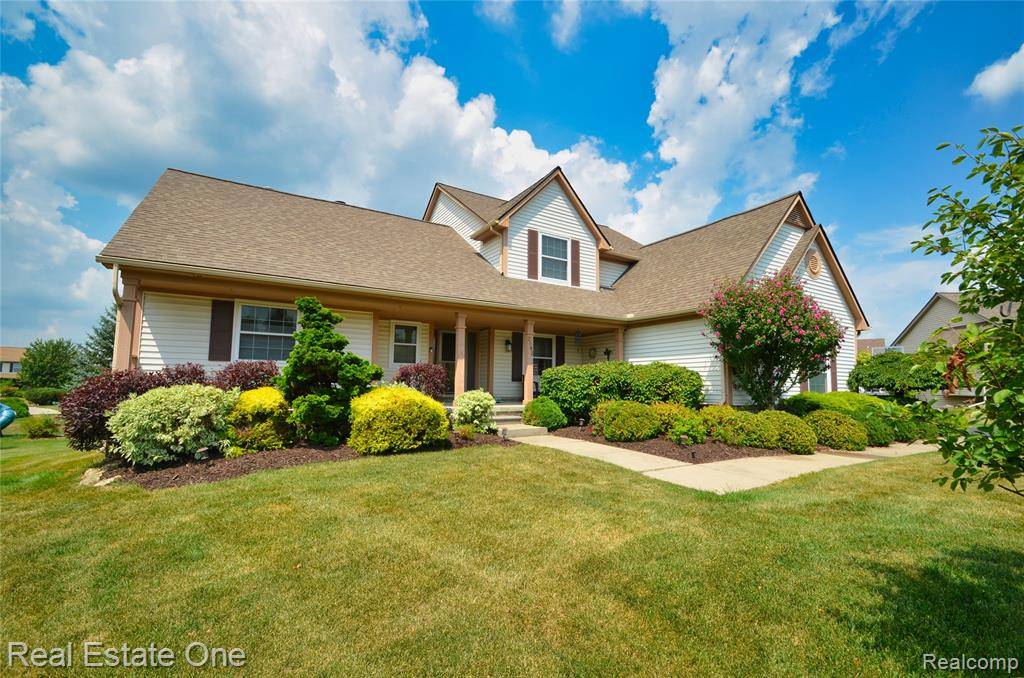 Homes for sale - 2092 Westview Court, Orion Twp, MI 48360 