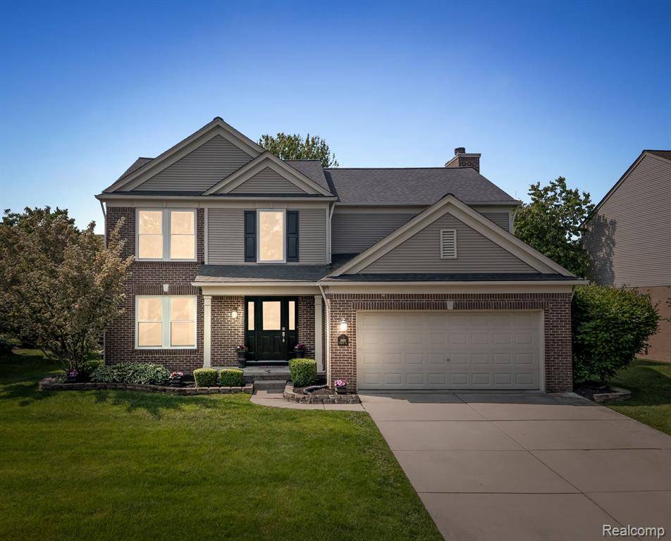 Homes for sale - 2880 Yosemite Drive, Lake Orion Vlg, MI 48360 